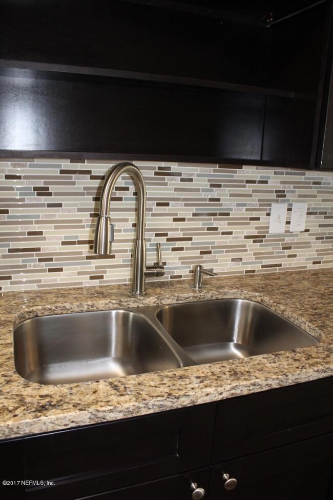 126 13th Ave S unit 3, Jacksonville Beach, FL 32250 - photo 6