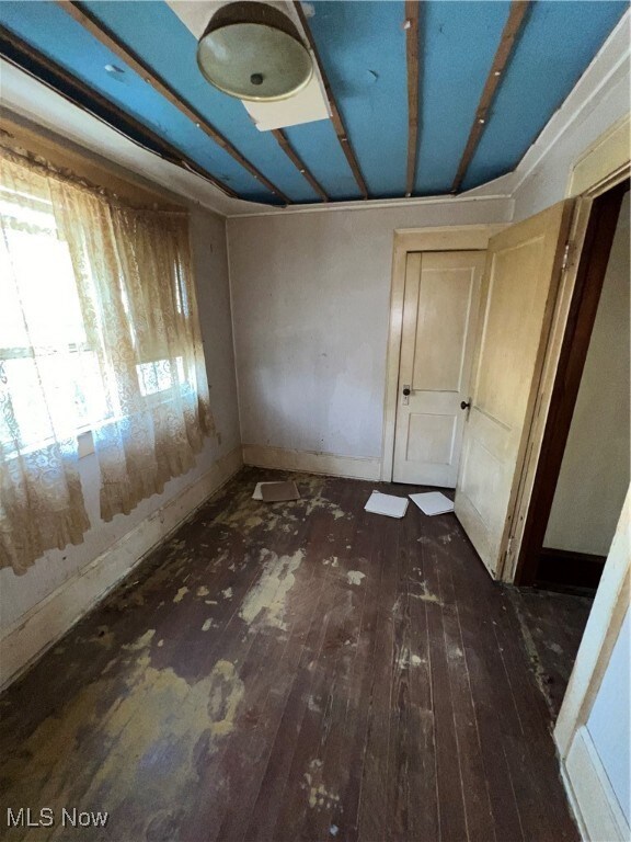 2137 12th St SW, Akron, OH 44314 - photo 5