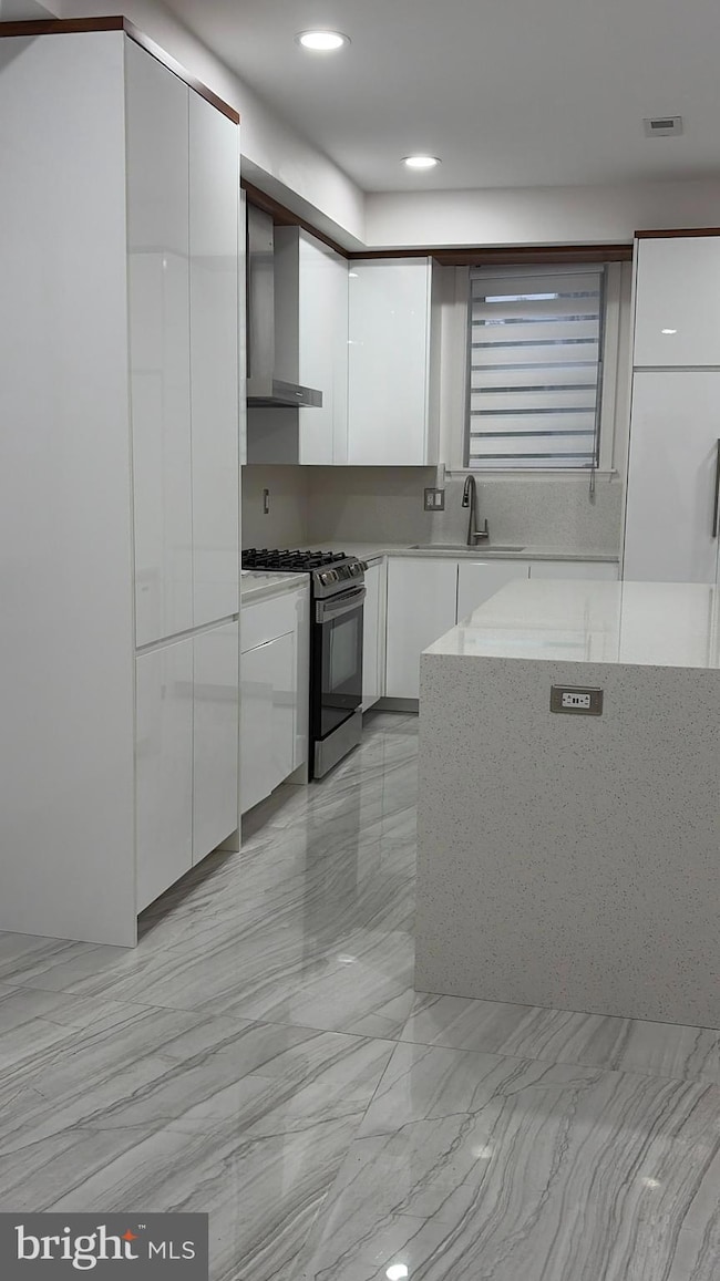 726 Roxboro Place NW, Washington, DC 20011 - photo 5