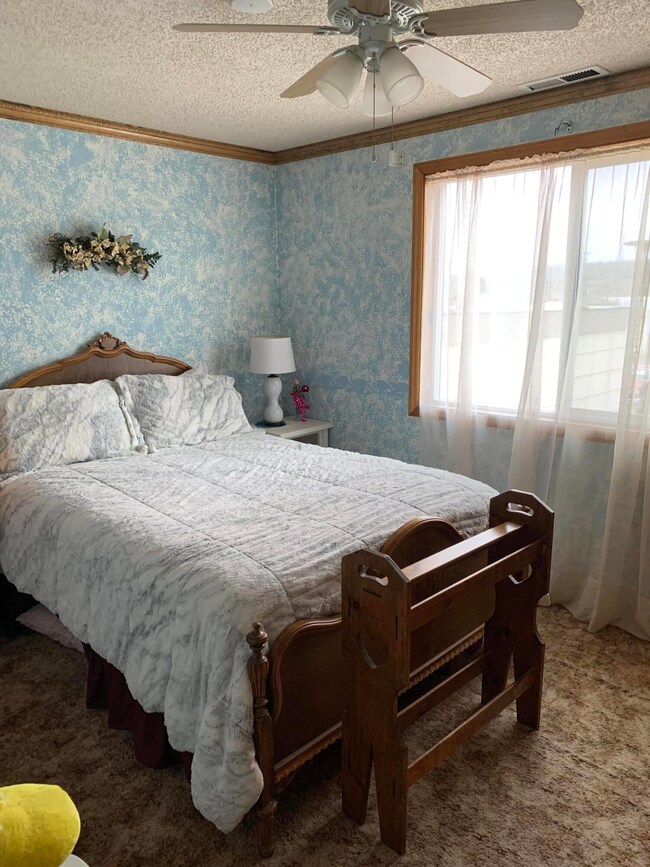 1242 Owens St, Klamath Falls, OR 97601 - photo 6