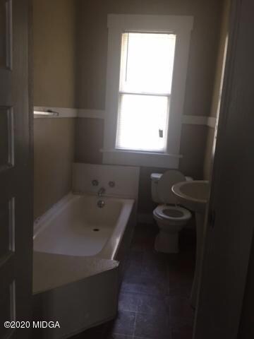 560charlesbath