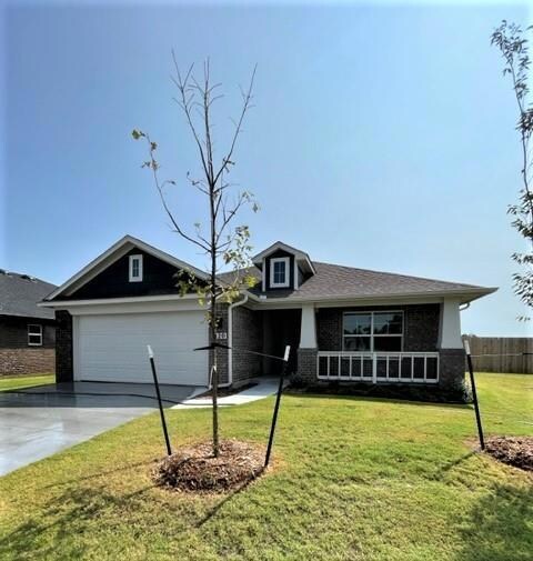 220 Rock Hollow Rd, Harrah, OK 73045 - photo 2