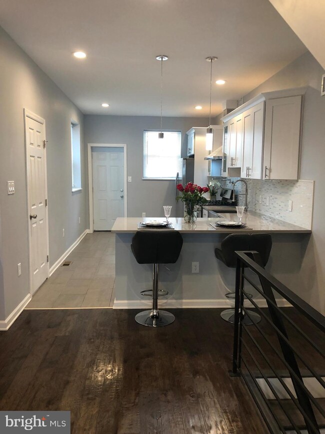 5549 Pine St, Philadelphia, PA 19143 - photo 5