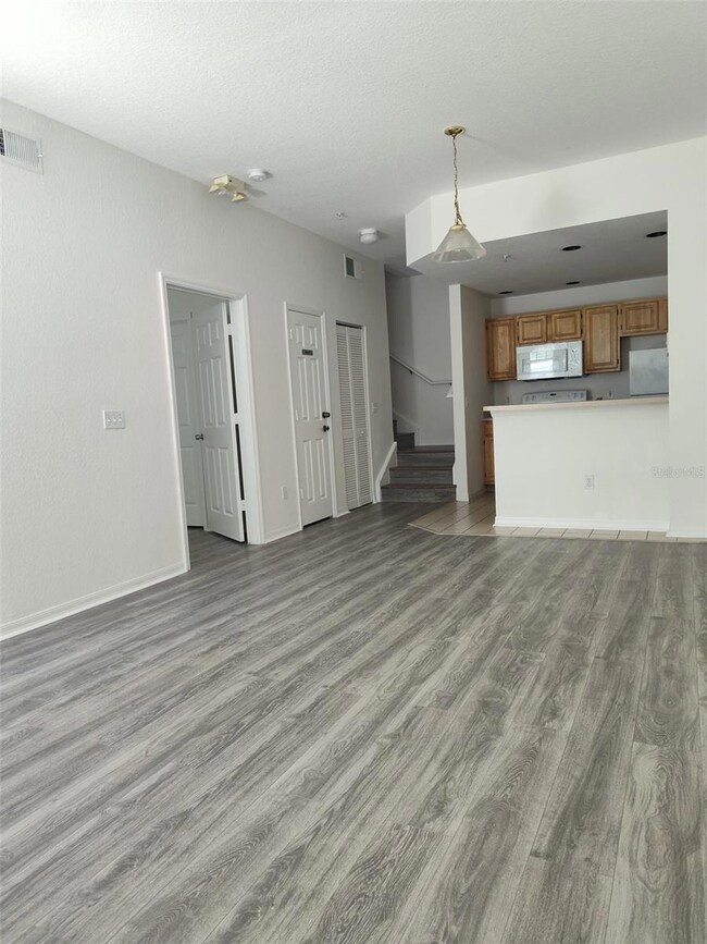 4004 Venetian Bay Dr unit 104, Kissimmee, FL 34741 - photo 6