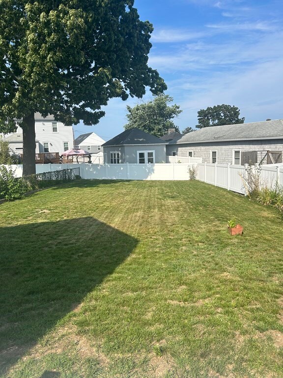 142 Albatross Rd, Quincy, MA 02169 - photo 3