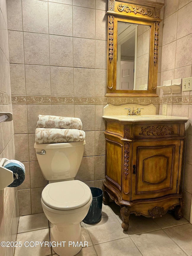 33 Midlake Dr unit 101, Lake Harmony, PA 18624 - photo 5