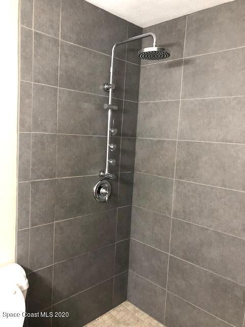 Camden Master Shower