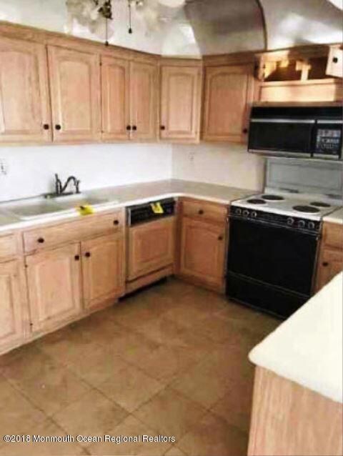 45 Ocean Ave unit 10H, Monmouth Beach, NJ 07750 - photo 7