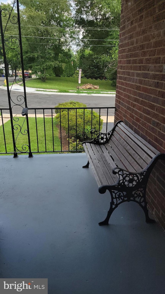 2250 N Quantico St, Arlington, VA 22205 - photo 3