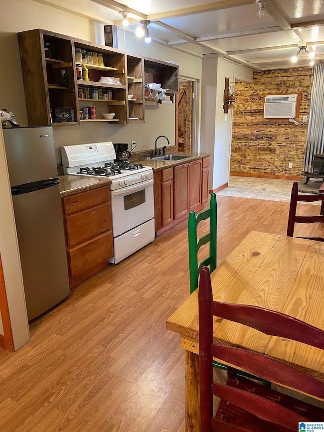 640 Gilman Bend Rd, Hayden, AL 35079 - photo 7