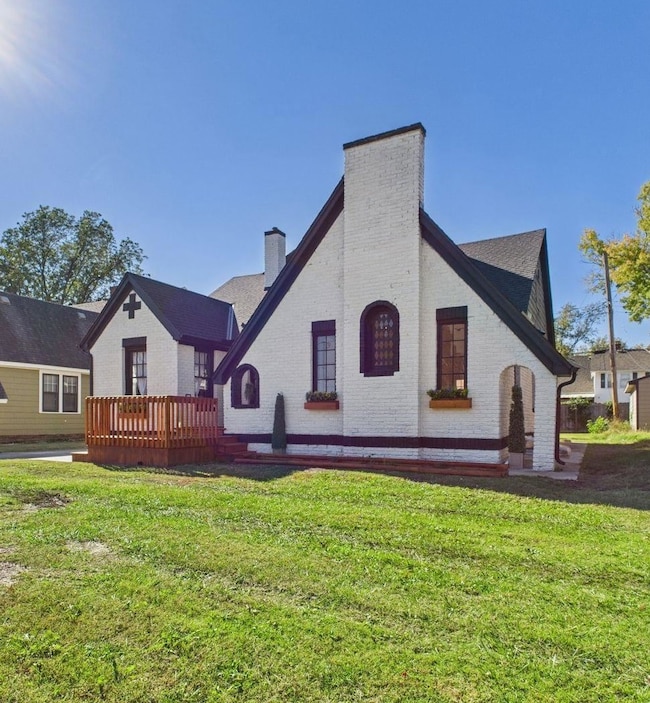 305 N Oliver Ave, Wichita, KS 67208 - photo 2