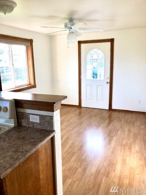 1340 Semanski St, Enumclaw, WA 98022 - photo 2