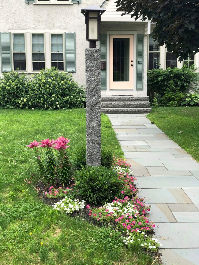 81 Warren St, Concord, NH 03301 - photo 3