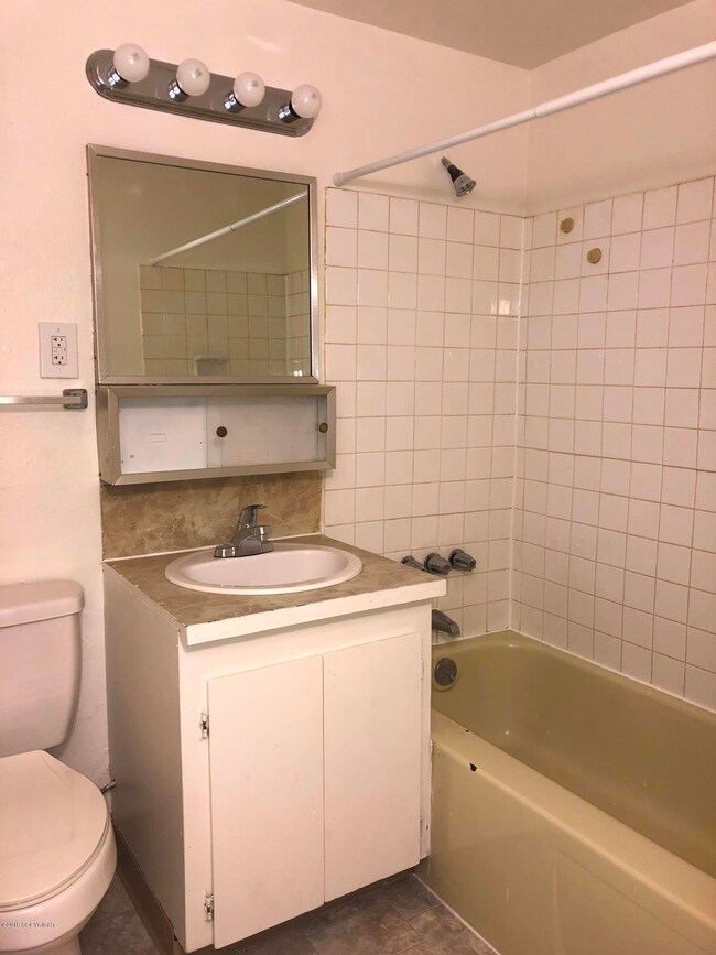 3905 Iowa Dr unit 2, Anchorage, AK 99517 - photo 7