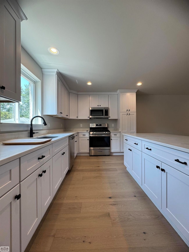 22704 Euclid St, Saint Clair Shores, MI 48082 - photo 7