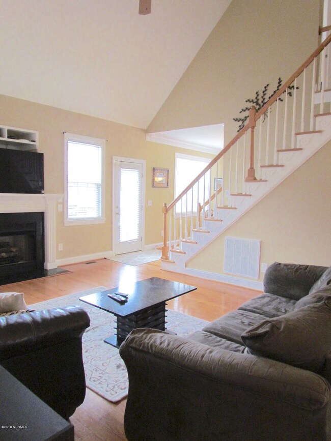 1120 Katie Ln, Greenville, NC 27834 - photo 2