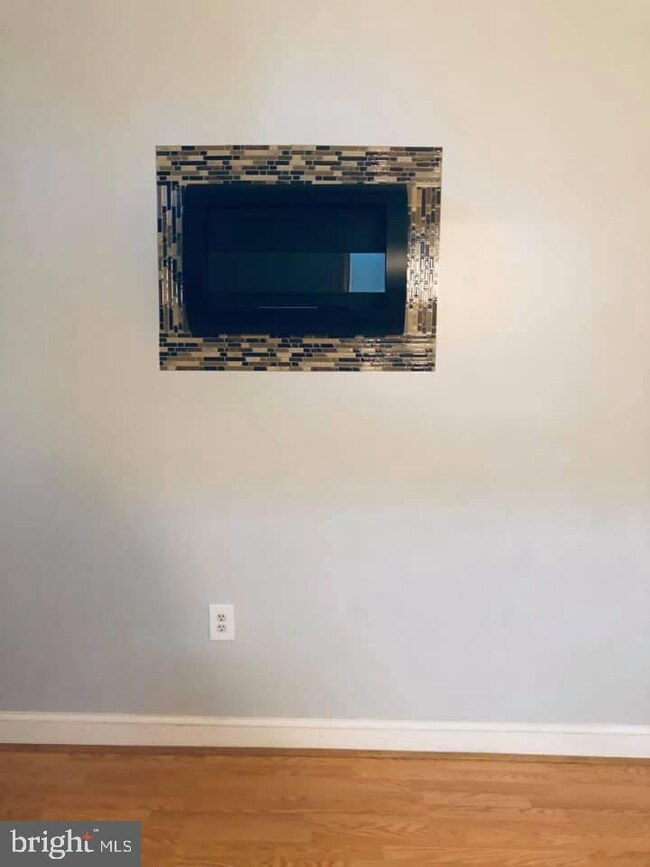 18609 Walkers Choice Rd unit 1, Montgomery Village, MD 20886 - photo 7