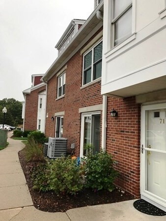 156 Quincy Shore Dr unit 71, Quincy, MA 02171 - photo 2