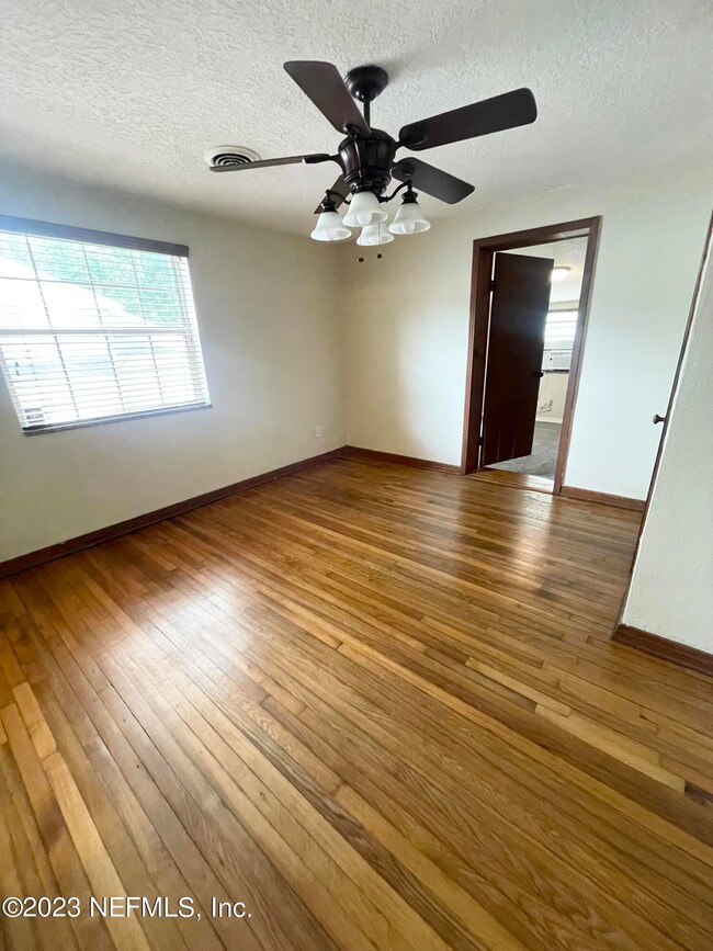 1300 Hamilton St, Jacksonville, FL 32205 - photo 7