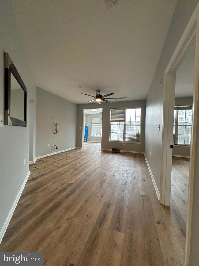 15615 Everglade Ln unit 203, Bowie, MD 20716 - photo 5