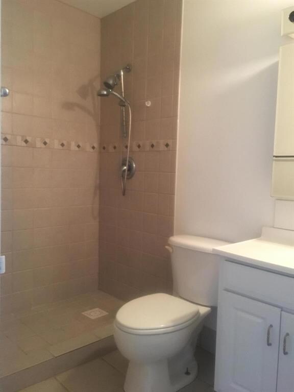13661 55th Rd N Masterbath