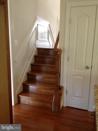 8629 Changing Leaf Terrace unit 29, Bristow, VA 20136 - photo 6