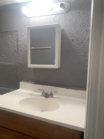 6225 Tierwester St unit 11, Houston, TX 77021 - photo 4