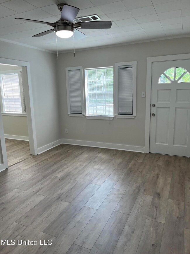 313 Forrest Ave, Biloxi, MS 39530 - photo 4