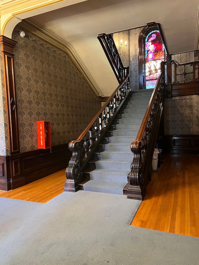 241 Middle St unit 8, Portsmouth, NH 03801 - photo 5