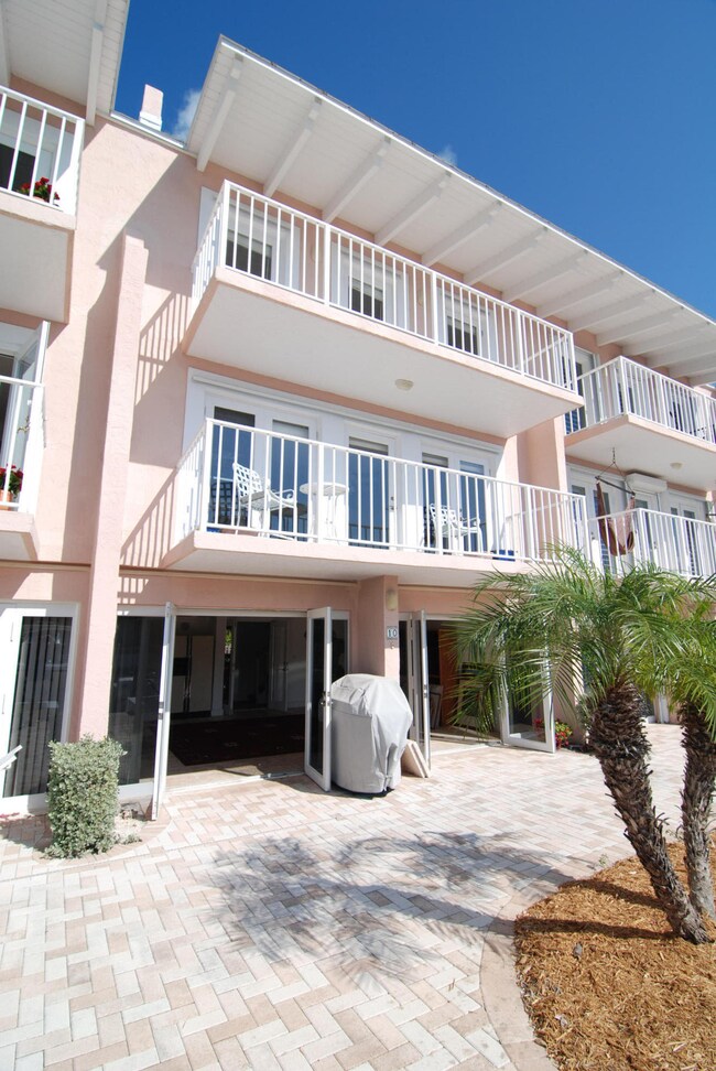 Key Largo Ocean Side 3 Story Townhome!