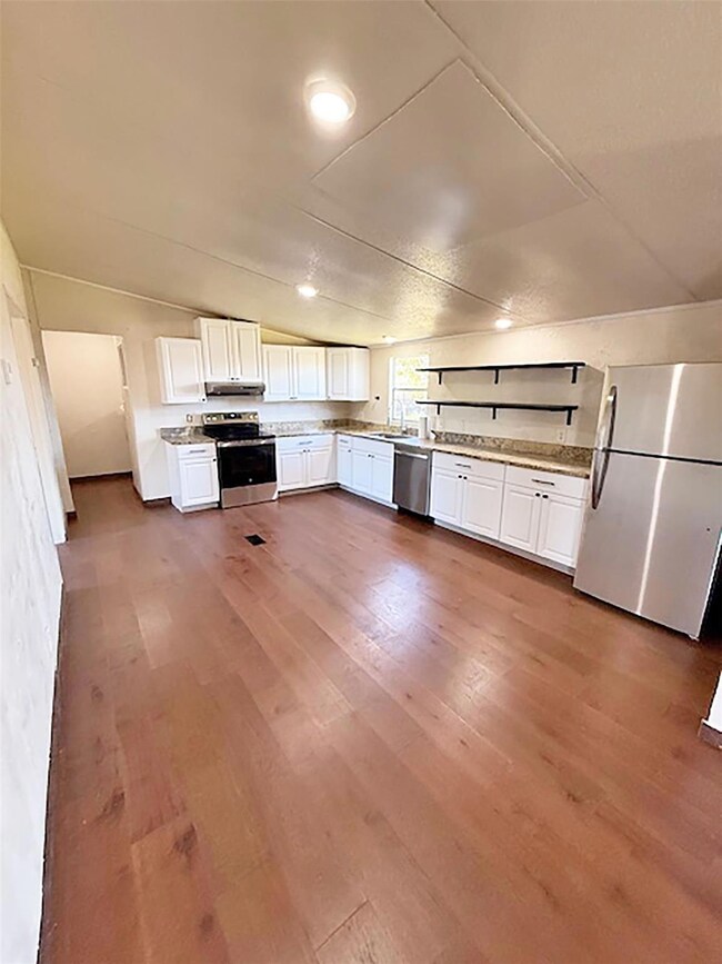 348 Coyote Trail, Rhome, TX 76078 - photo 2