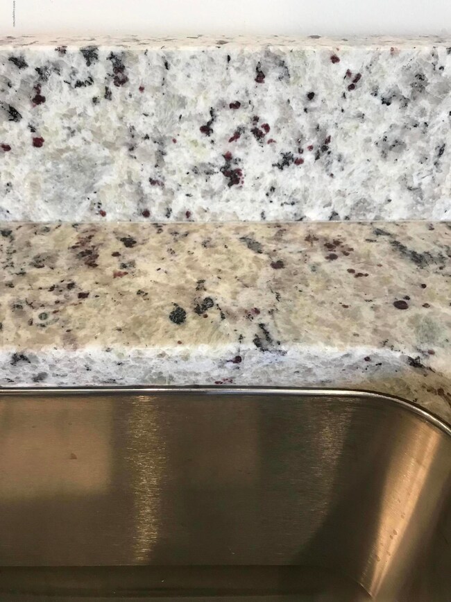 141 N 5th St, Stroudsburg, PA 18360 - photo 7