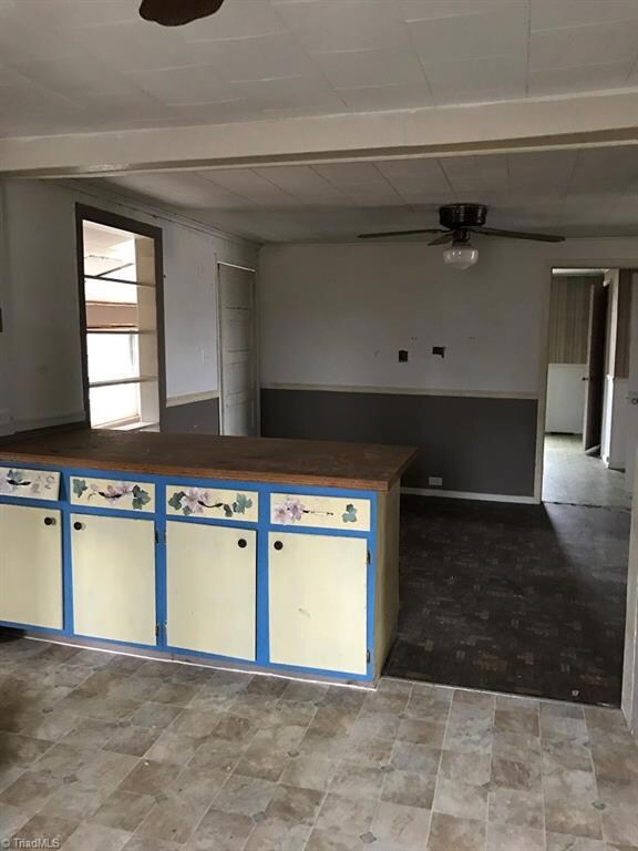 867 Lawsonville Ave, Reidsville, NC 27320 - photo 6