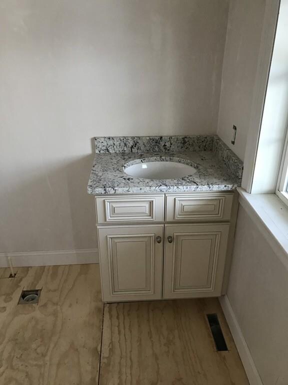 11 Point Rd unit 2, Shrewsbury, MA 01545 - photo 6