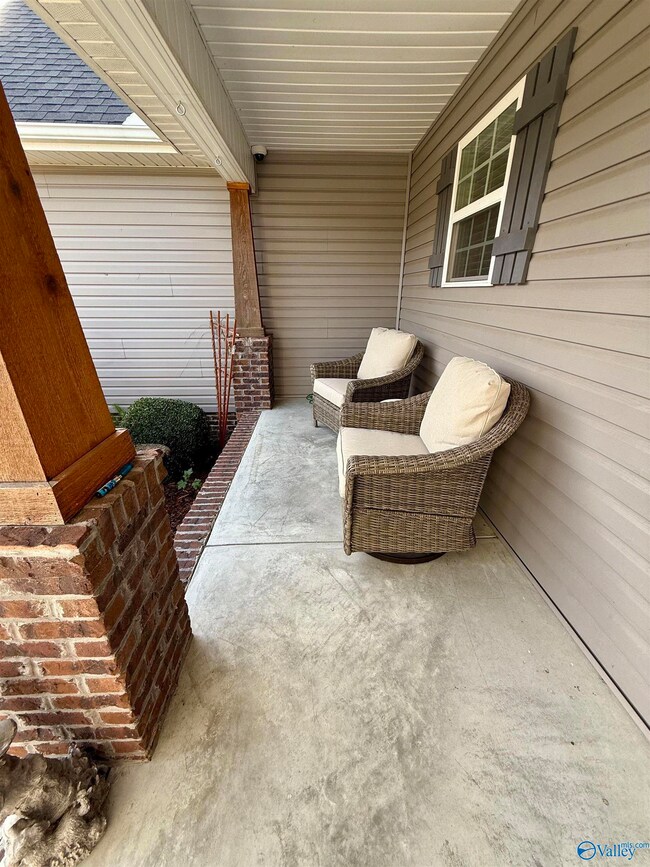 30 Gaines Loop W, Boaz, AL 35956 - photo 2