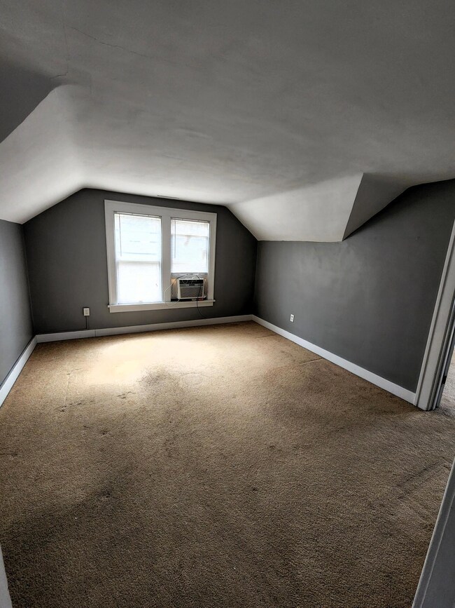 138 N Grant St, Crown Point, IN 46307 - photo 7