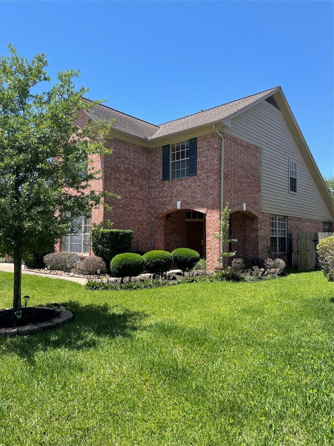 17922 Calm Brook Ct, Houston, TX 77095 - photo 2