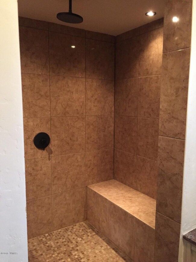 Greer.bathroom1