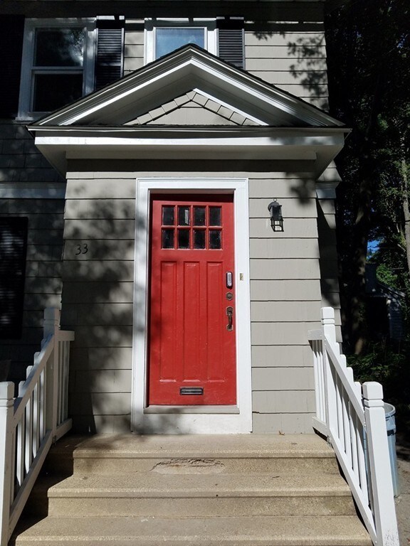 33 Havelock Rd, Worcester, MA 01602 - photo 2