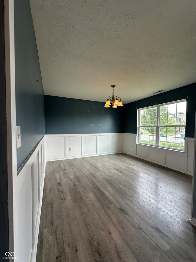 972 Redwood Dr, Franklin, IN 46131 - photo 2