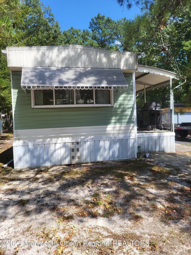 11 Panda Ct- front view