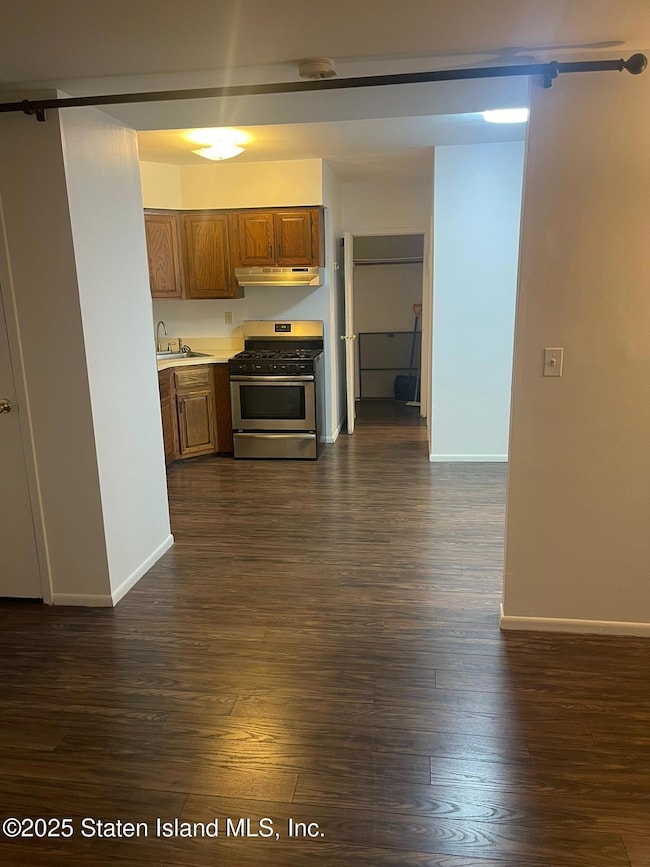 181 McVeigh Ave, Staten Island, NY 10314 - photo 7