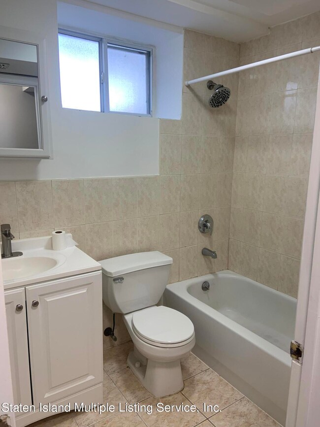 125 Hurlbert St unit 2, Staten Island, NY 10305 - photo 7