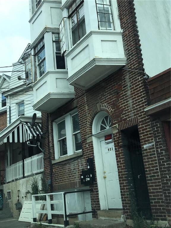 Front of Jackson St