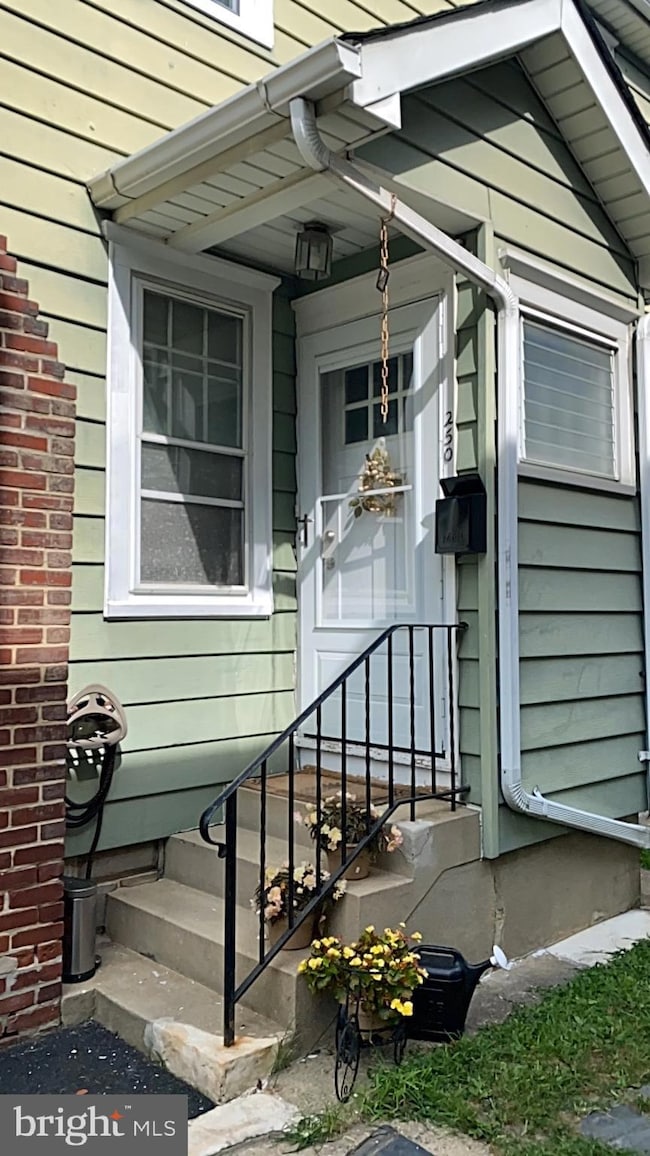 252 Rhoads Ave unit 2, Haddonfield, NJ 08033 - photo 2