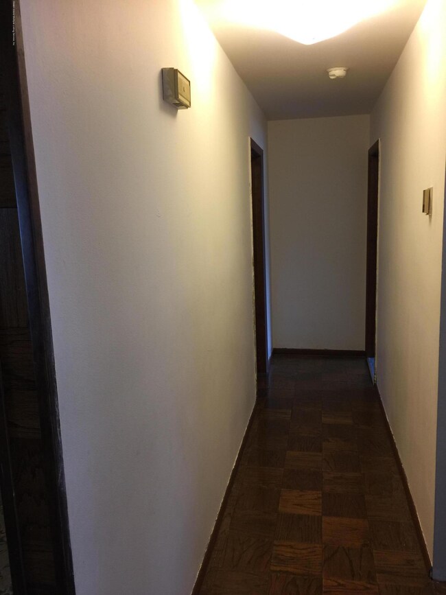 158 Sinclair Ave unit 1, Staten Island, NY 10312 - photo 7