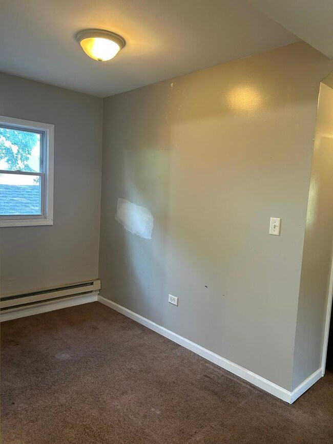 28 S Fulton Ave unit 2, Waukegan, IL 60085 - photo 5