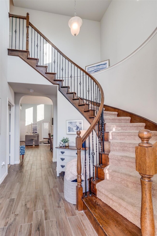 8213 Main St, North Richland Hills, TX 76182 - photo 3