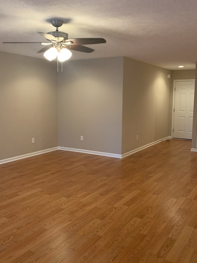 273 John Mark Ct, Manchester, TN 37355 - photo 3