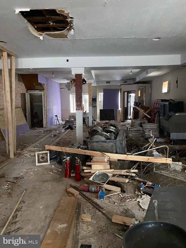 137 N Belnord Ave, Baltimore, MD 21224 - photo 3